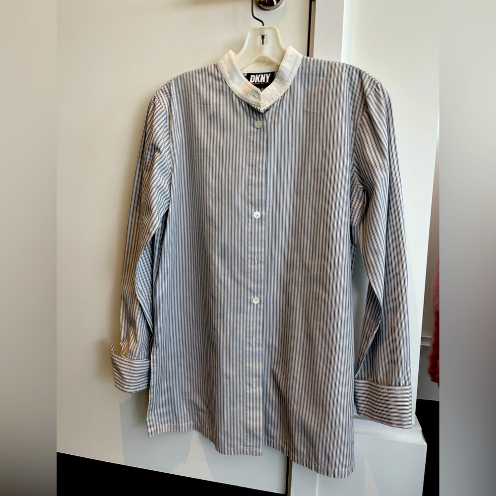 Band collar striped shirt
